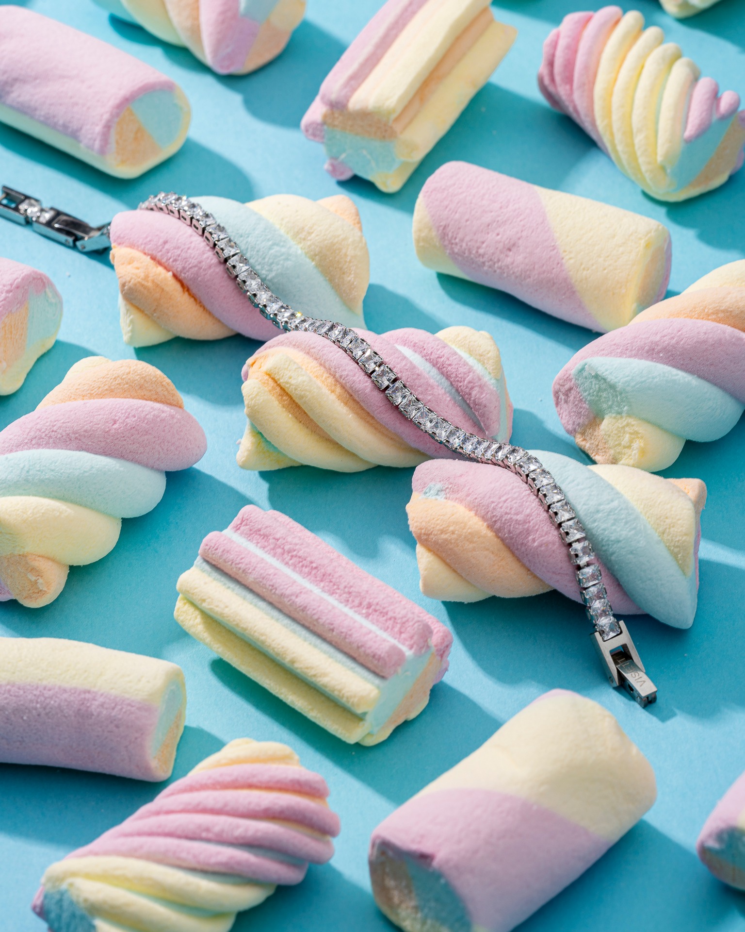 Ανακάλυψε την πιο γλυκιά συλλογή Candy Love 🍭 της #visetti για ένα εντυπωσιακό καλοκαιρνό look! 🏖️🌞

#VisettiJewels #CandyLove #stainlesssteel #artique #SS24 #SummerCollection24