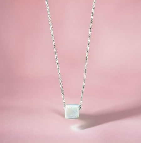 Κολιέ Peebls Cube Iridescent White Silver