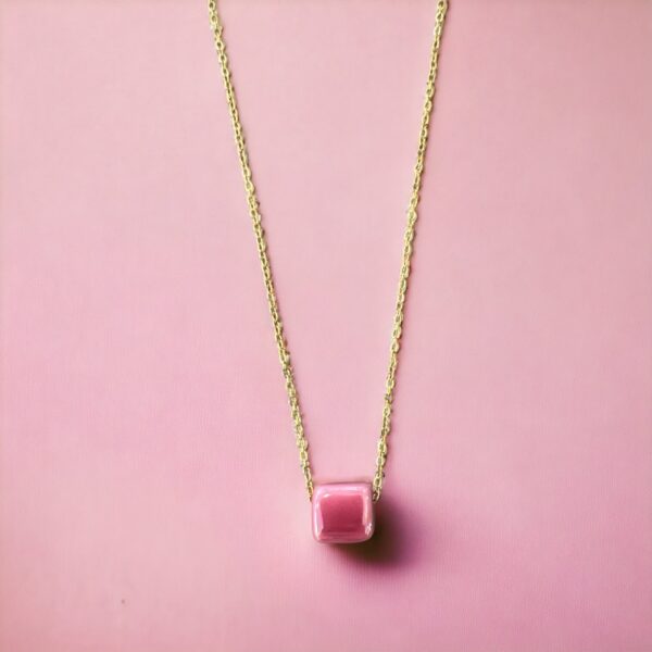 Κολιέ Peebls Cube Fuchsia Gold