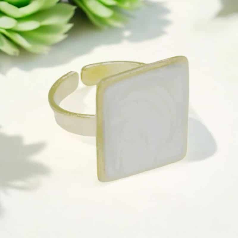Ανοιγόμενο δαχτυλίδι White Square